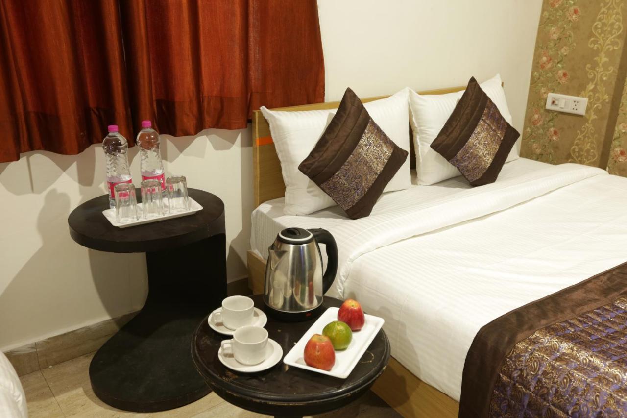 Hotel City Liit Delhi Airport New Delhi Exteriör bild