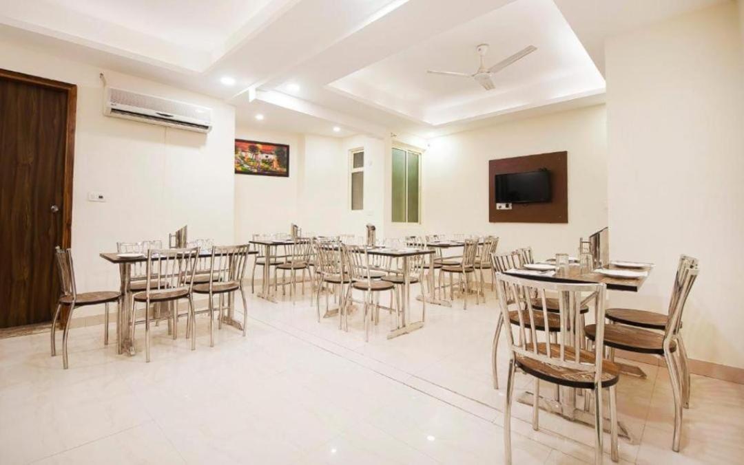 Hotel City Liit Delhi Airport New Delhi Exteriör bild