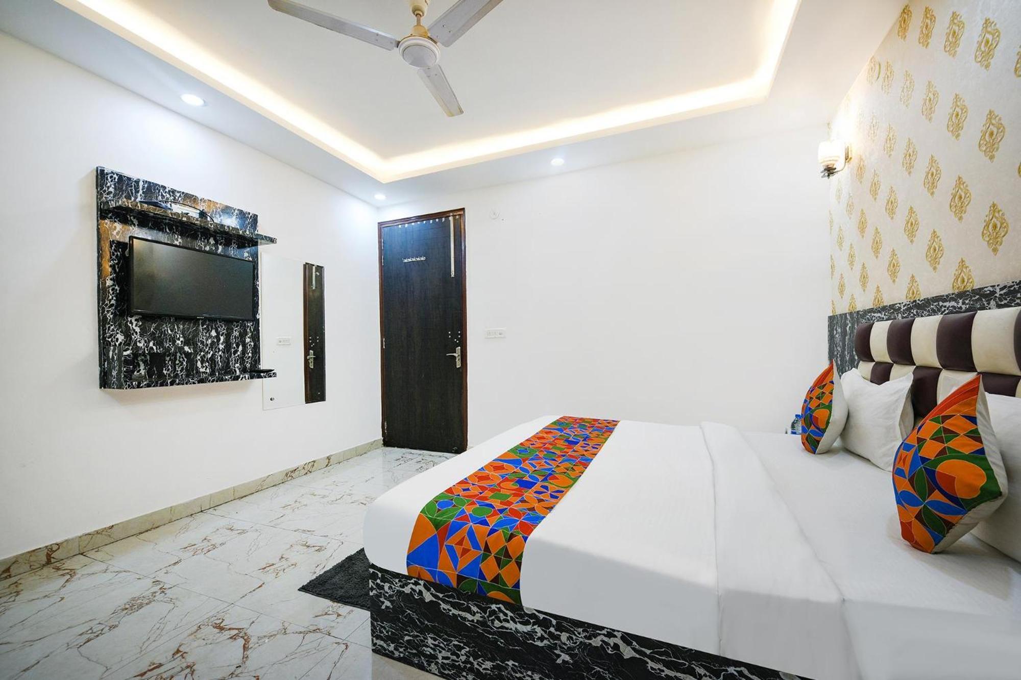 Hotel City Liit Delhi Airport New Delhi Exteriör bild
