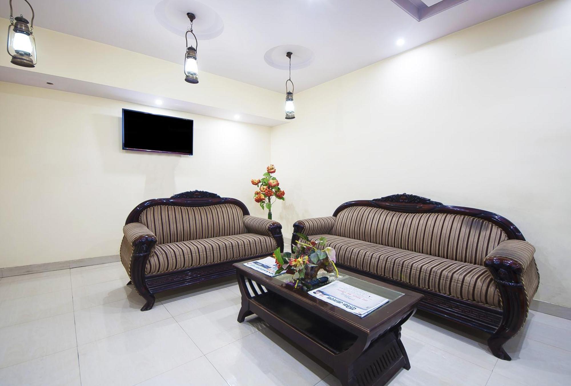 Hotel City Liit Delhi Airport New Delhi Exteriör bild
